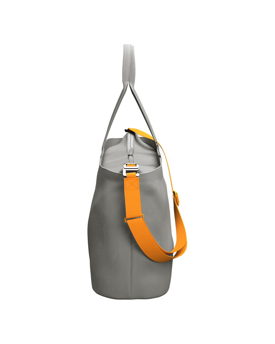 Essential Tote 40L Sand Grey_4.png