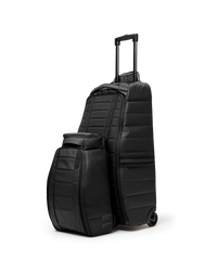 Hugger Backpack 20L Reflective Black-8.png