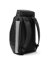 Hugger Backpack 30L Forest Green_6.png