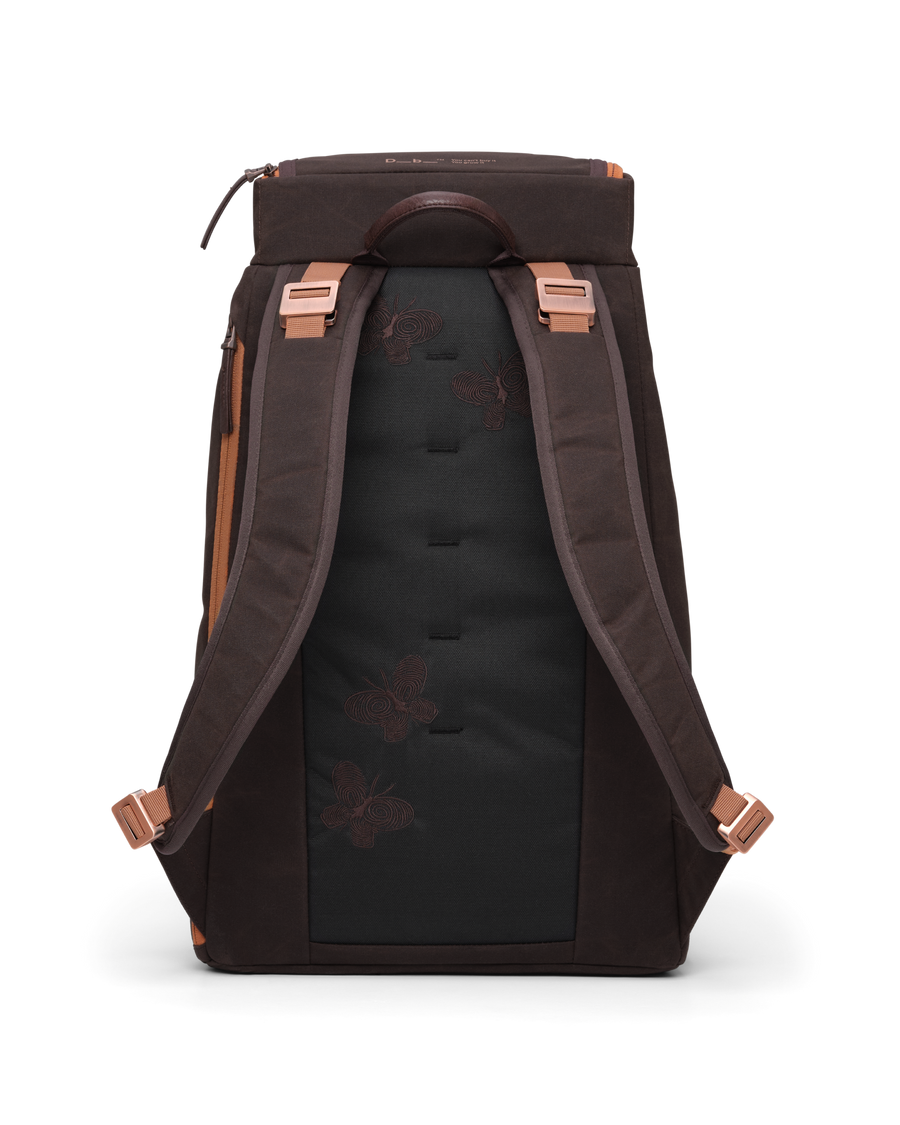 Hugger Backpack 30L Homegrown - 3.png