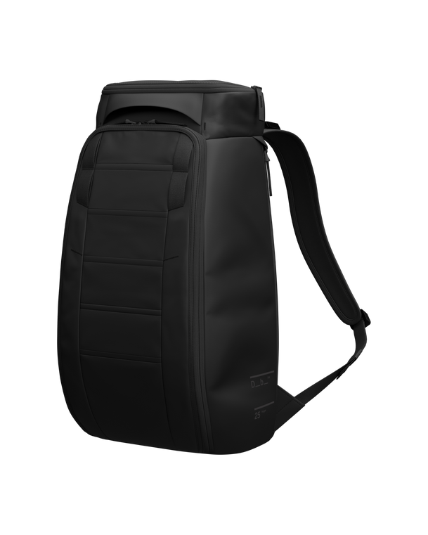 Hugger Backpack 25L Black Out