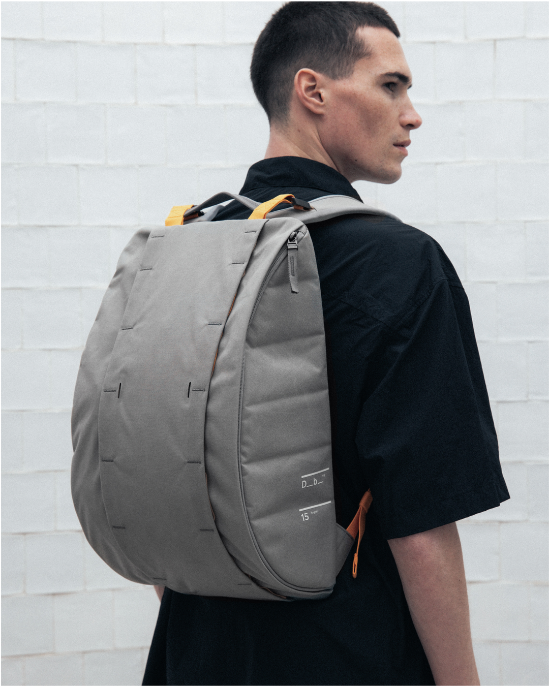 Hugger Base Backpack 15L Sand Grey