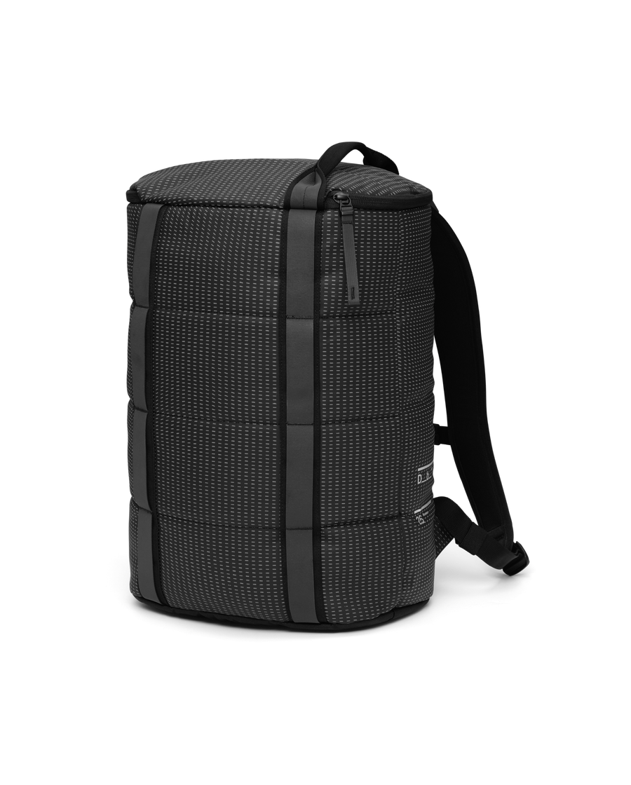 Roamer Duffel 25L Reflective Black-1.png