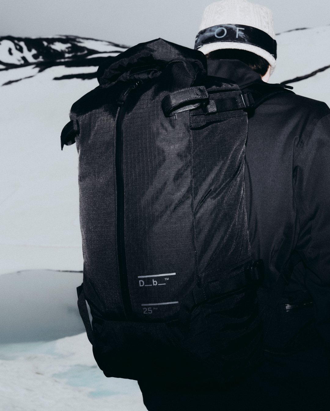 Snow Pro Backpack 25L Black Out_111.png