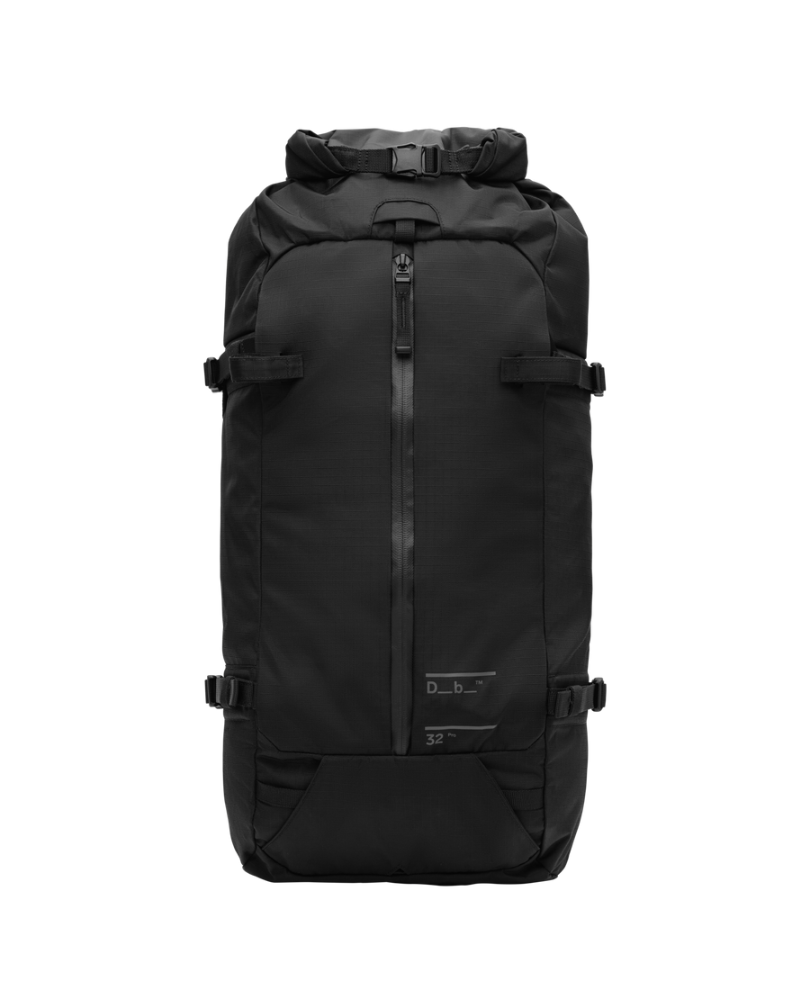 Snow Pro Backpack 32L Black Out02.png